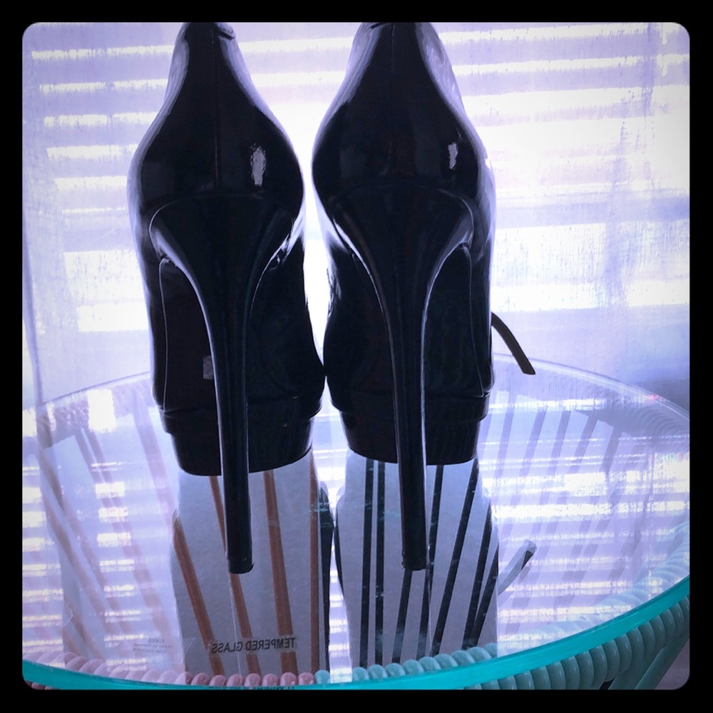 Platform patent letter heels